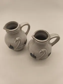 2 kleine Krüge, Schwanmotiv, Deko Landhaus - Bild 2