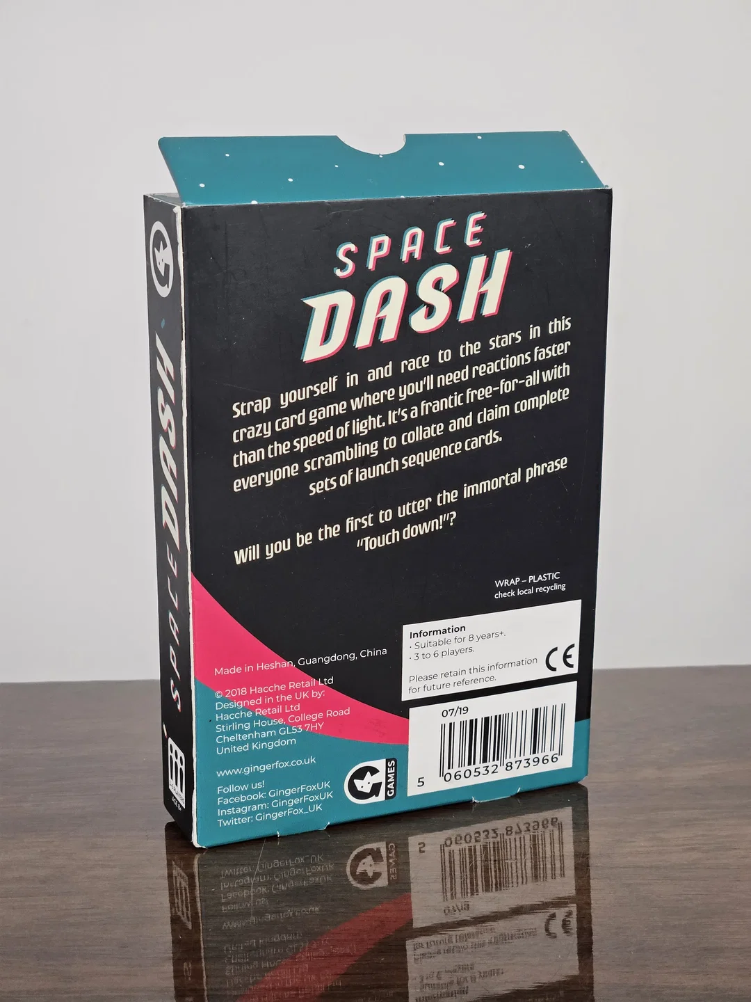 SPACE DASH CARD GAME - Gesellschaftsspiel - Ginger Fox Games  – Bild 2