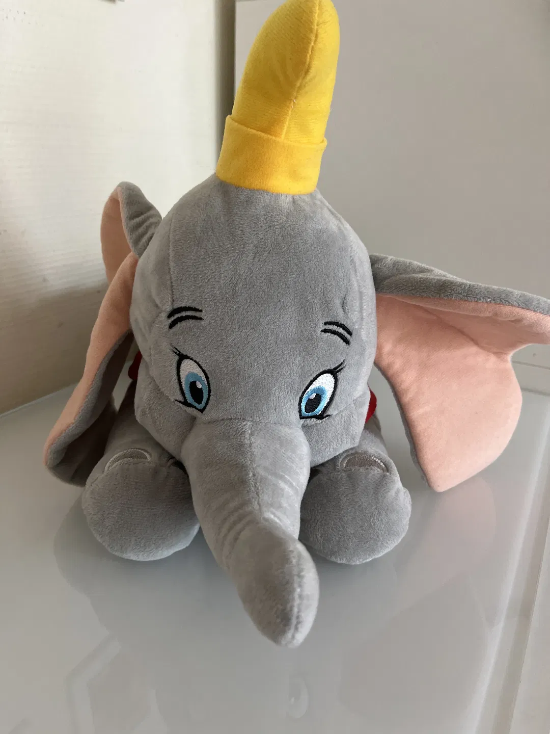 DISNEY DUMBO Kuscheltier mit Sound - 42cm - Fliegende Position - Bild 1