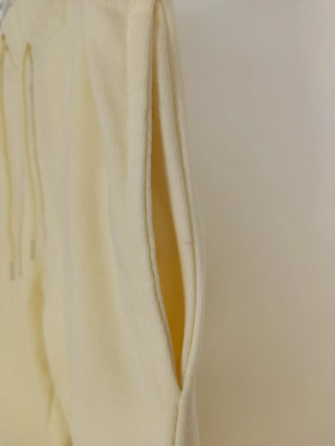Jogginghose "Tessentials", lang mit Gummizugbund und Kordel, beige mit Taschen, Größe M – Bild 3