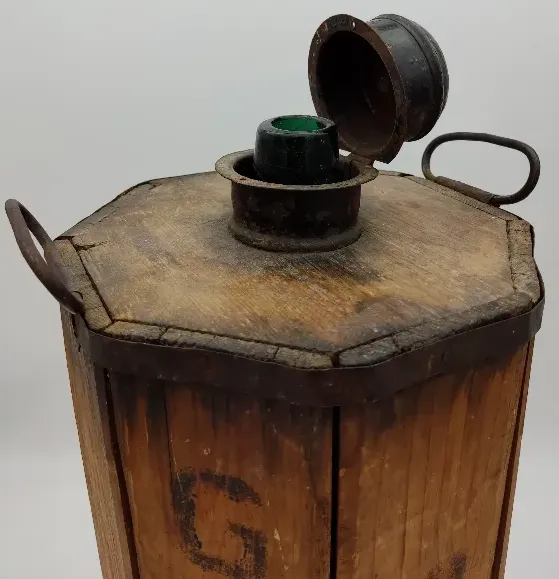 Antike Glasflasche mit Holzummantelung 10 Liter – Bild 4