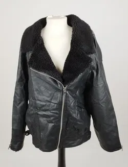 EDC Kunstpelz Jacke - Gr. S / 100% Viskose, Futter 100% Polyester - Bild 1