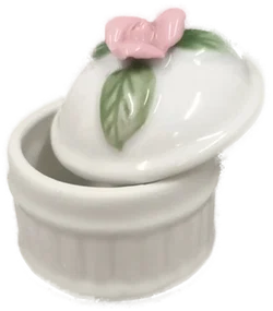 kleine Porzellendose, Landhausstil