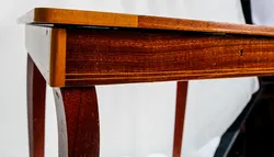 Schach-/Spieltisch mit Intarsien & Stauraumfach 45×35 cm, H 50 cm - Bild 3