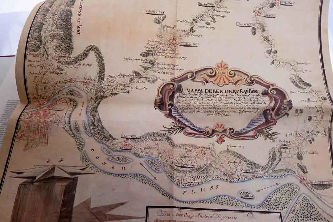 Archiv 6 Bände "Oberösterreich Edition" in roten Kunstledermappen – Bild 4