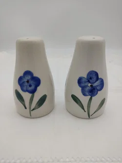2er Set handbemalter BAWAG Vintage-Salz- und Pfefferstreuer aus Keramik mit blauem Blumenmuster – Vorschau 3