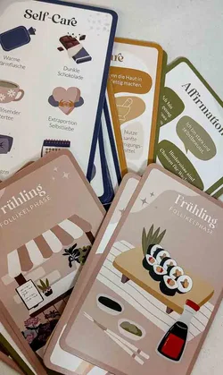 Lebenskompass Zykluskarten – 60 Affirmationskarten für Frauen - Bild 2