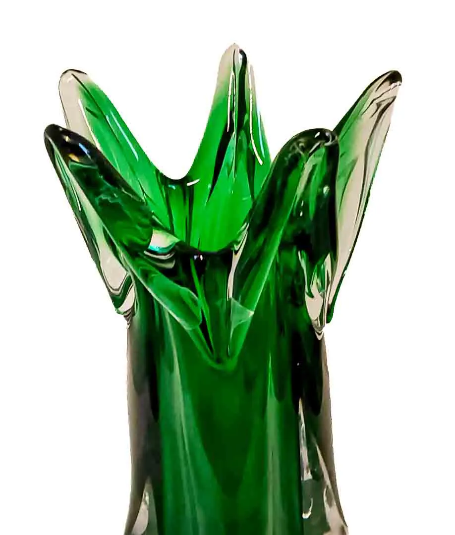 Grüne Glasvase mit ausgefallenem Rand ca. 22 cm – Bild 2