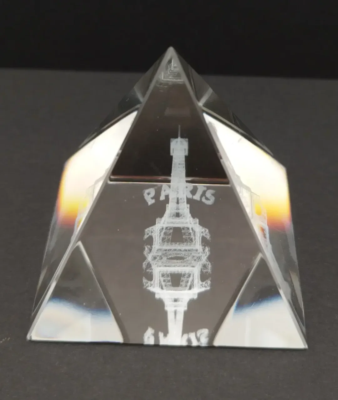 Souvenirs de Paris, Eiffelturm Pyramide - Kristallglas / 5x5x5cm – Bild 1