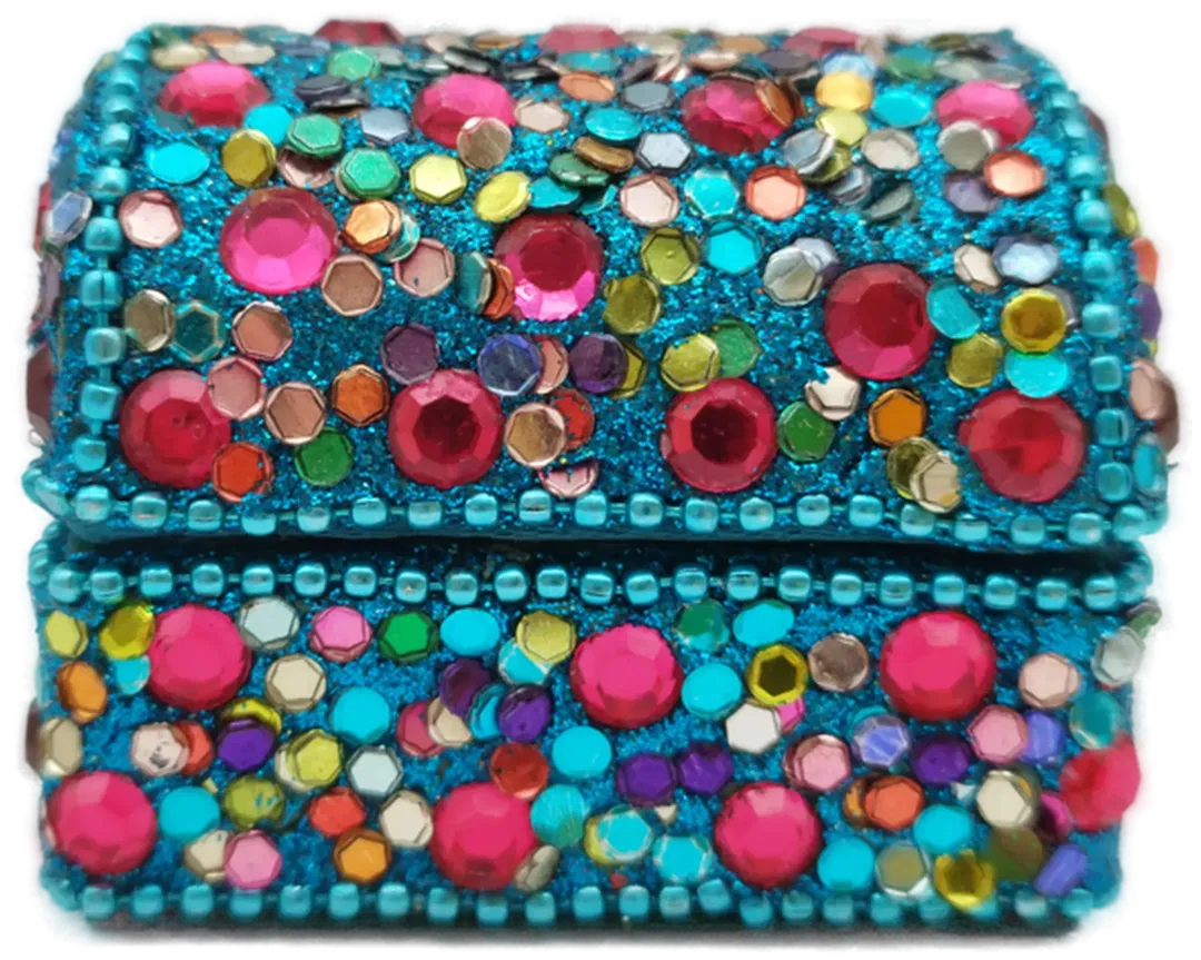 Kleine Aufbewahrungstruhe - Bunte Steindetaillierungen - Bild 1