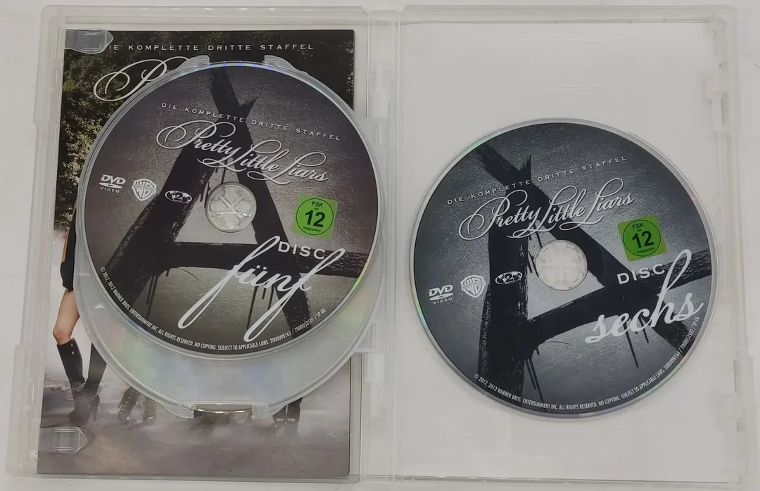 6 DVD's "Pretty Little Liars" Die komplette 3. Staffel  – Bild 6
