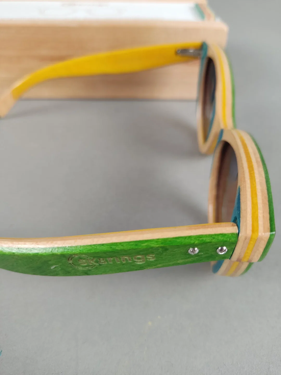 SK8RINGS - Sonnebrille aus recycelten Skateboards – Bild 5