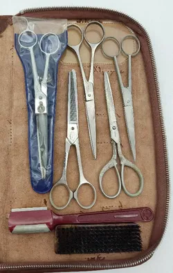 Altes Friseur Set - Bild 2