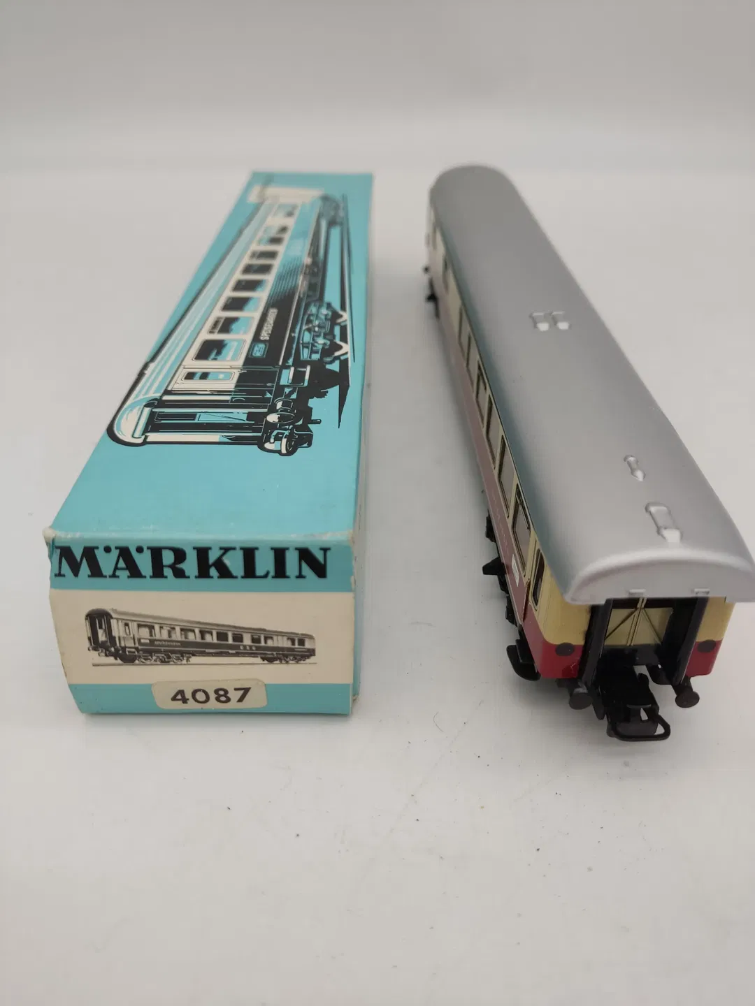 Märklin 4087 Tee-Speisewagen im Originalkarton - Bild 1