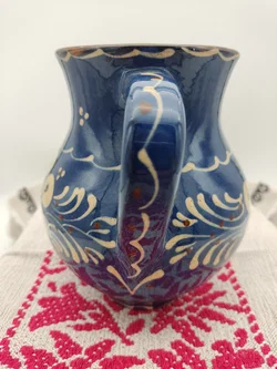 Keramikkrug blau mit Blumenmotiv | Landhaus – Vorschau 4