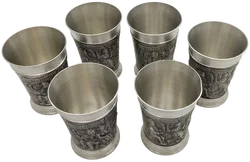 Zinnbecher Set 6-teilig von BMF (Bayerische Metallwarenfabrik) - Mittelalterliches Reliefmotiv - Reinzinn, inkl. Zinnkanne mit Deckel - Bild 3
