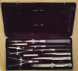 Vintage-Zeichenset, Metall | Einmaliges Fundstück