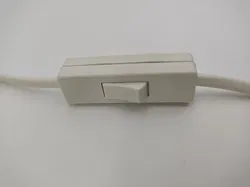 Tischlampe mit Keramikfuß, cremeweiß - Bild 10