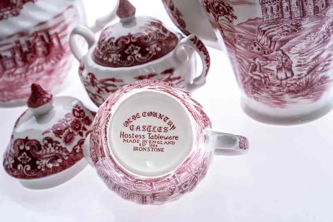 Old country Castles -englisches Porzellan/Keramik TeeKanne, Kaffeekanne, Milchkanne und Zuckerdose rot/weis – Bild 3