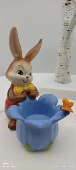 Goebel Porzellan-Hase Mit Glockenblume | Ostern-Sammlerstück  - Bild 2
