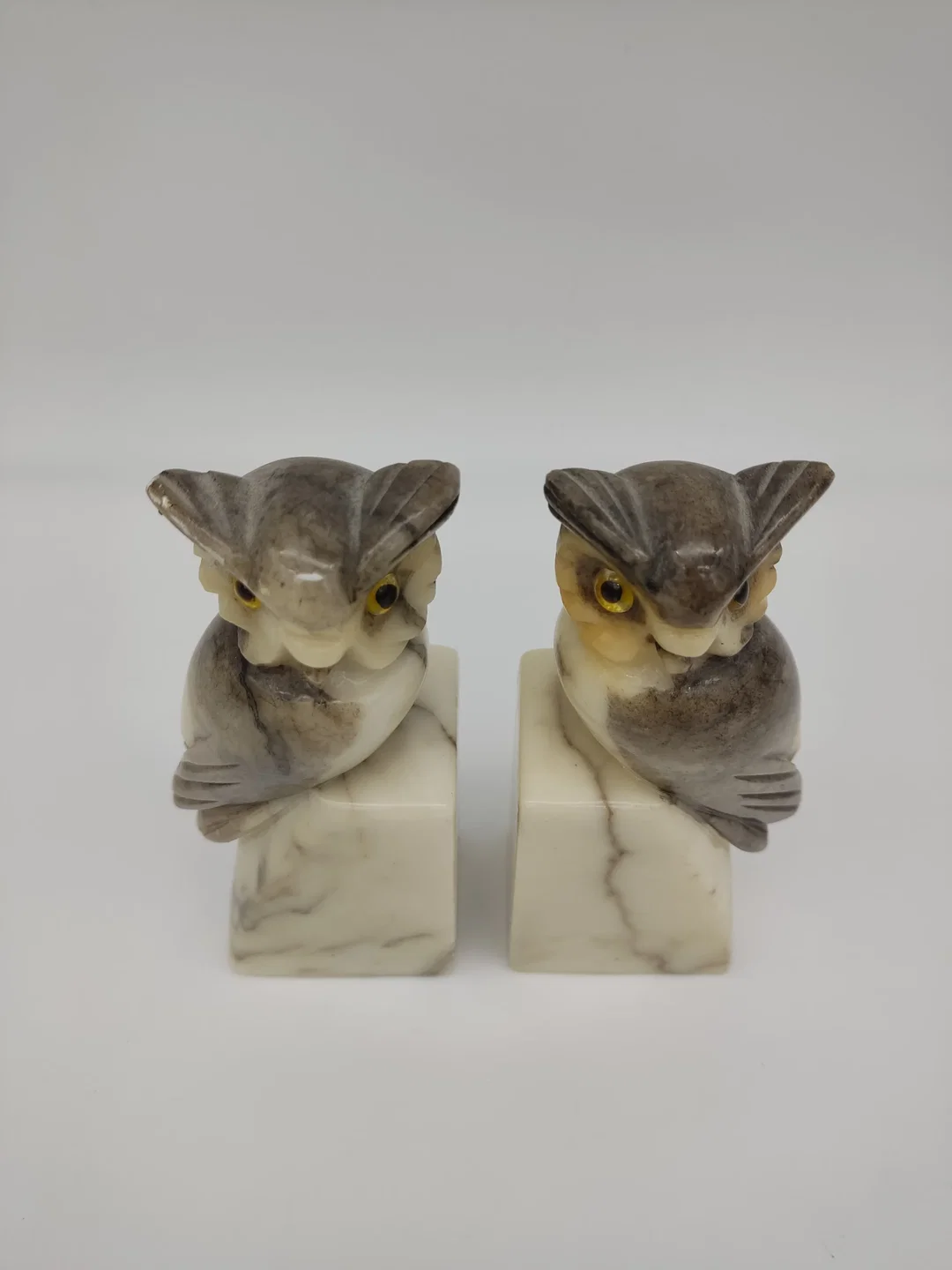 2er Set Eulen Buchstützen aus Stein – Bild 2