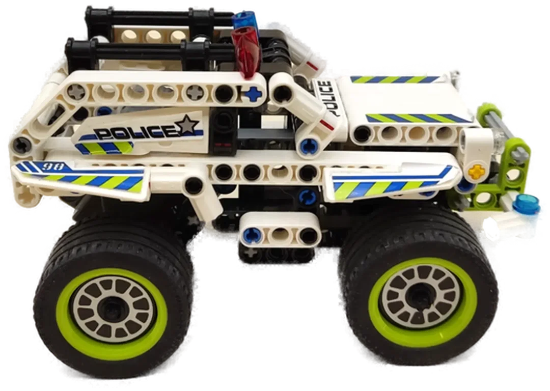 LEGO Technic 42047 – Polizei-Interceptor mit Rückziehmotor – Bild 4