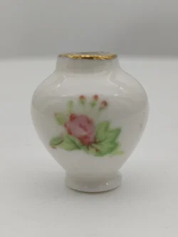 Puppenhaus Zubehör: Miniatur Fürstenberg Porzellanvase mit Rosendekor Goldrand | Sammlerstück  - Bild 2