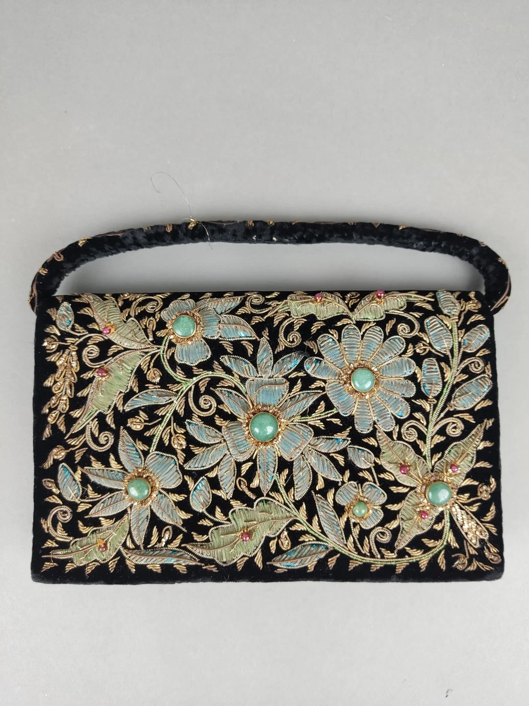 Abendtasche aus Samt mit Zardozi Stickerei - Bild 4