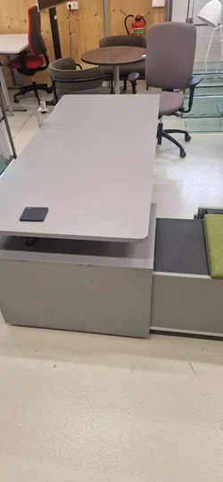 Schreibtisch Neudörfler mit inkludierten Rollcontainer - 180 x 80 cm - Möbel - Bild 3