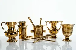 Messing Konvolut 10teilig Dekorationstücke Vitrinenobjekte - Bild 2