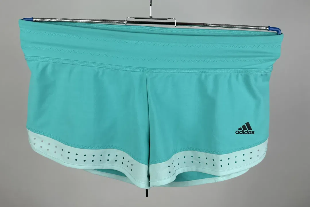 Adidas - Damenshorts Gr. S - Bild 1