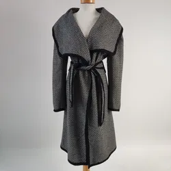 Schwarz, weißer  Damenmantel - 42 - Bild 1