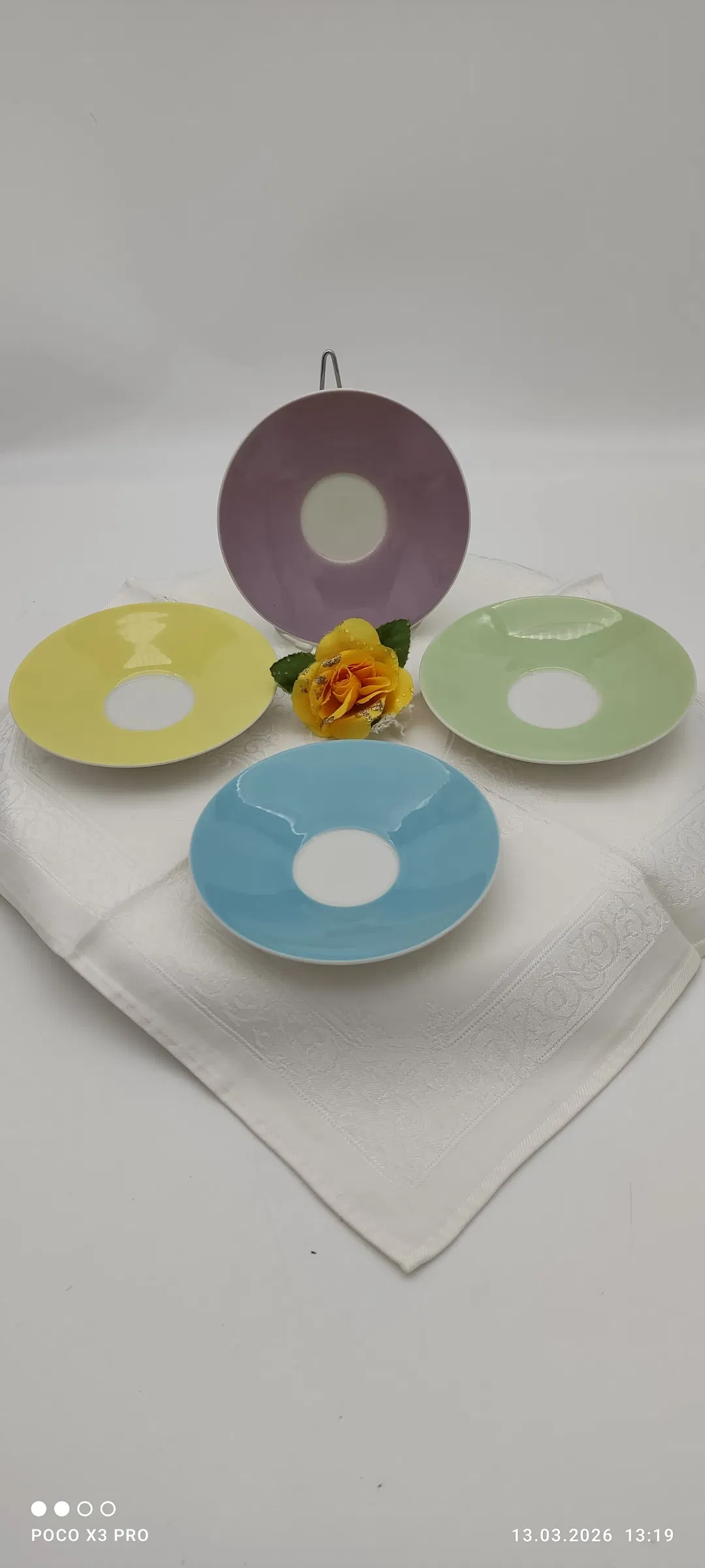 Lilien Porzellan Tee-Untersetzer 4er-Set | Vintage-Schatz - Bild 1