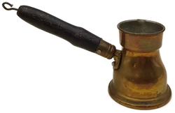 Traditionelle Mokkakanne aus Messing mit Holzgriff  – Vorschau 4