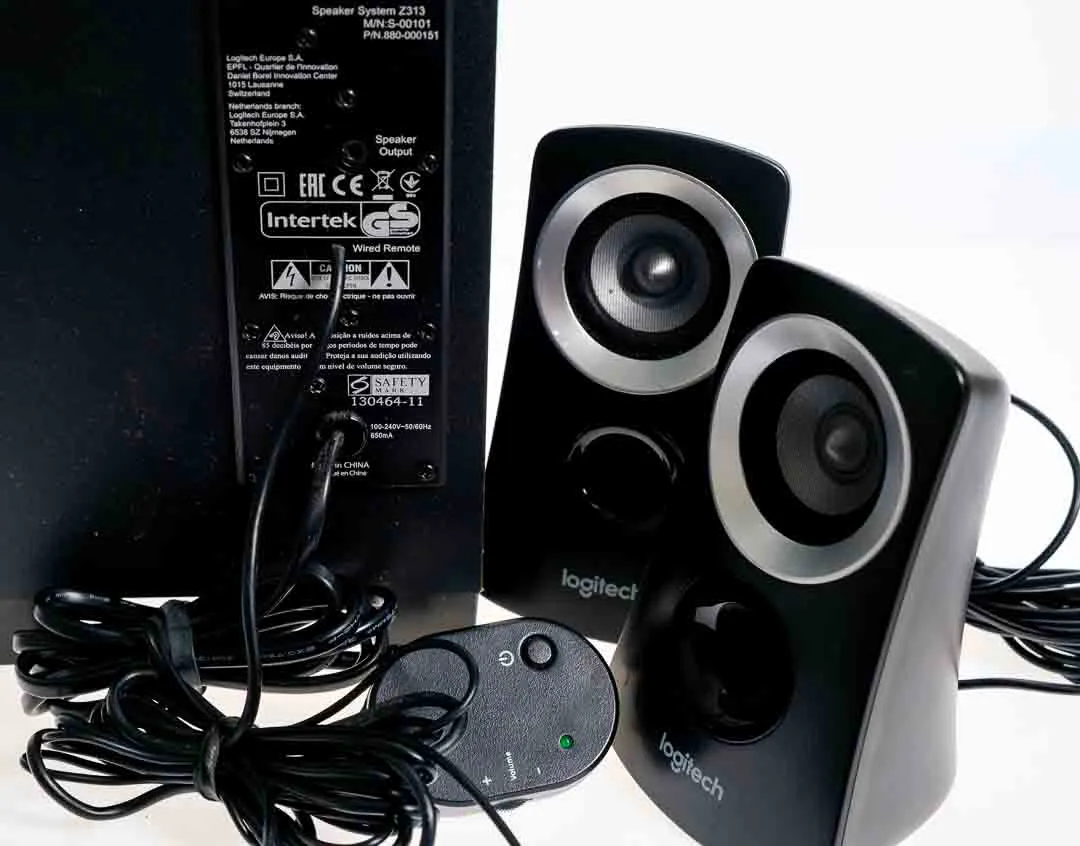 Logitech Z313 2.1 Lautsprechersystem mit Subwoofer für PC / Laptop – Bild 3