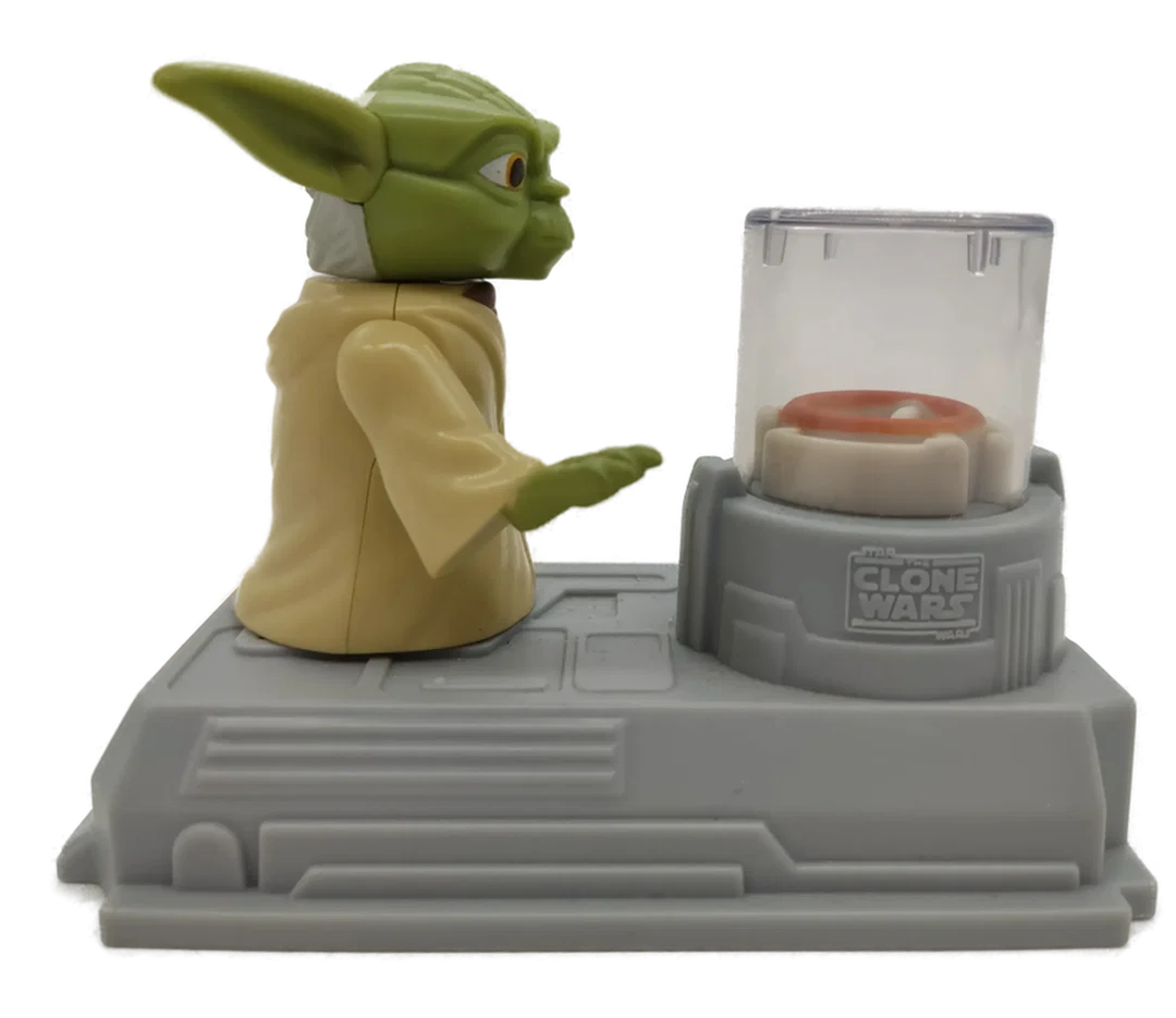 TM & McDonalds "STAR WARS CLONE WARS Yoda Figur" von 2011 – Bild 2