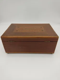 Große Holzschatulle mit Einlegearbeit - Bild 10