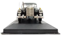Modellauto Mercedes-Benz 300 d 1957, Maßstab 1:43 - Bild 5