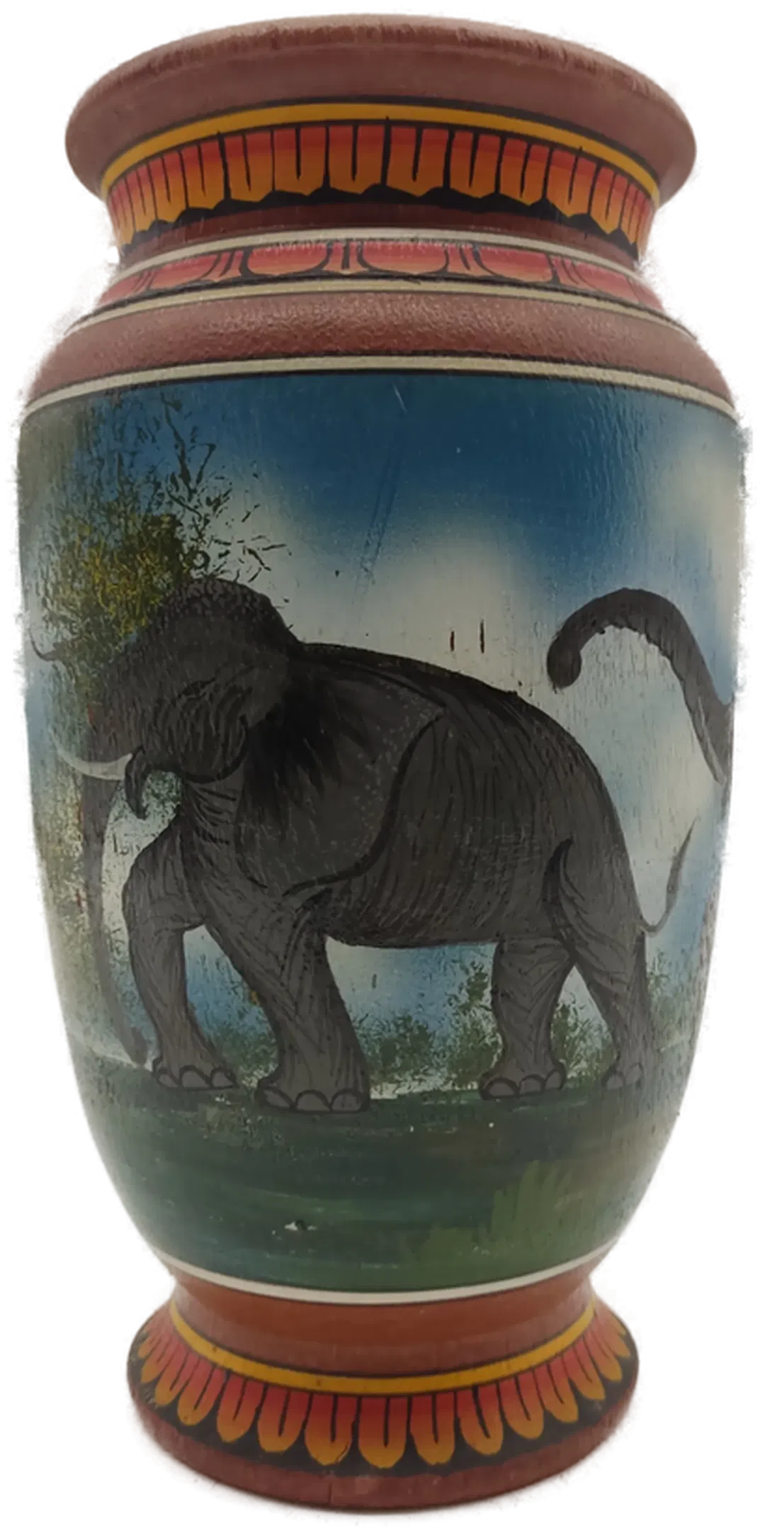 Dekorative Vase aus Terrakotta oder Ton, die im Stil eines Kunsthandwerks bemalt ist.  - Bild 4