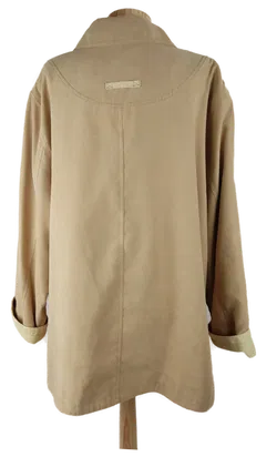 Jacke langarm mit Kragen, sandfarben mit Taschen, Größe 46 - Bild 3