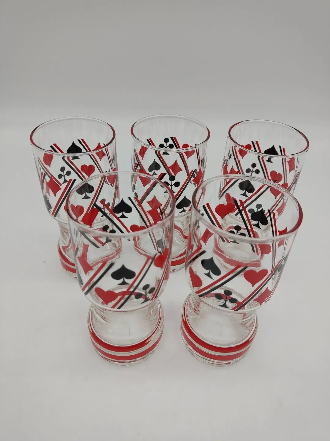 5x Vintage Trinkgläser mit Spielkarten Muster - Bild 1