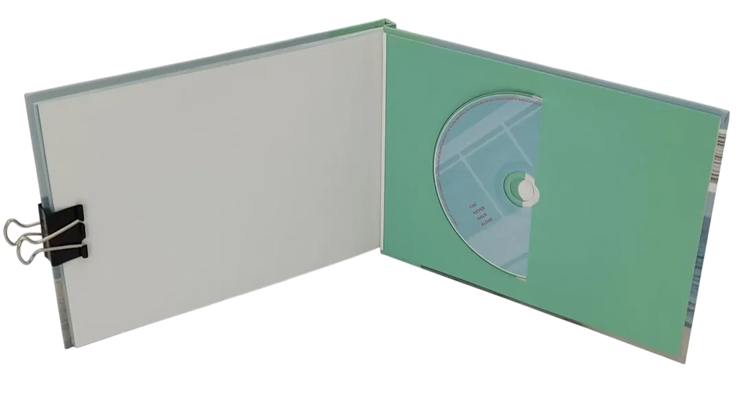 K-Pop - BTS - You never walk alone - Fotobuch mit CD – Bild 3