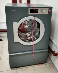 Miele Professional Gewerbe- und Industriewäschetrockner - Bild 1