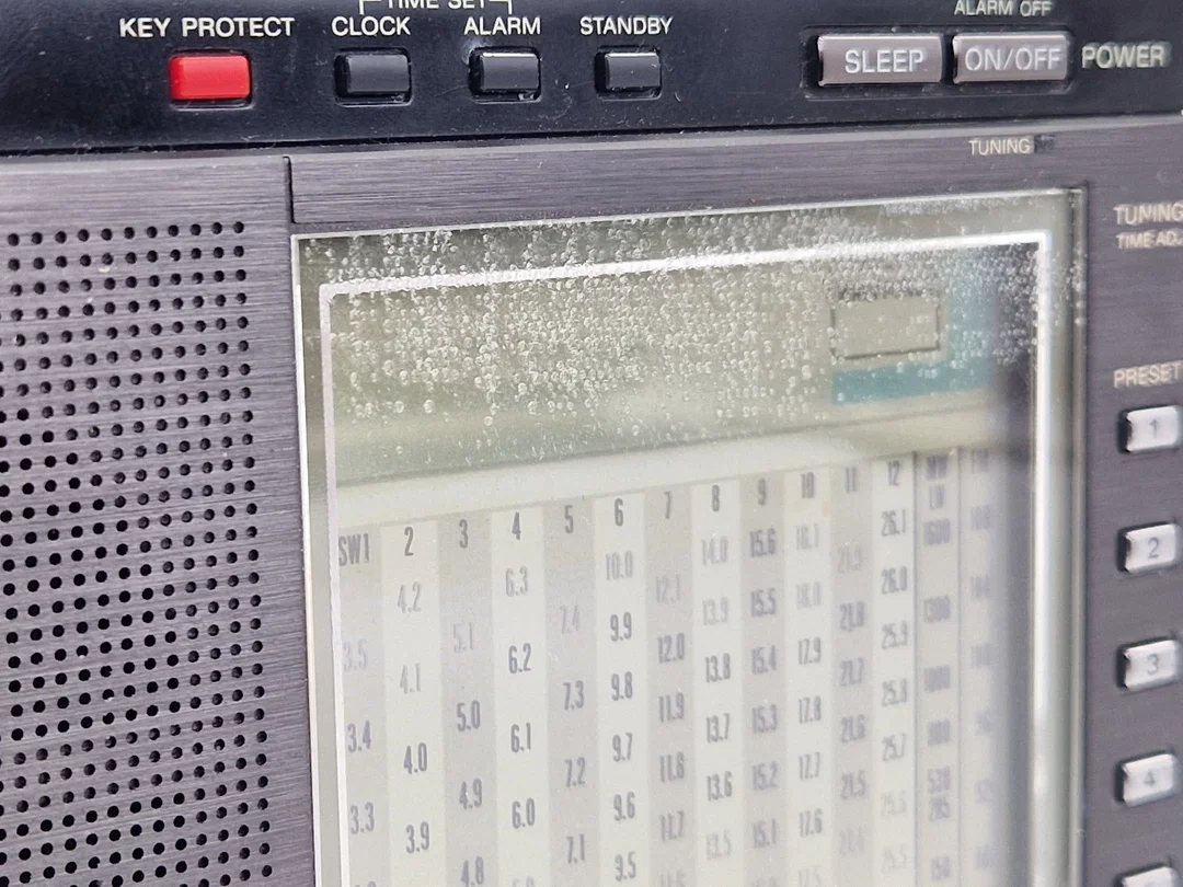 Sony ICF-7600DA Digitaler Weltempfänger / Radio - Schwarz (Ungeprüft / Bastlerware) – Bild 11