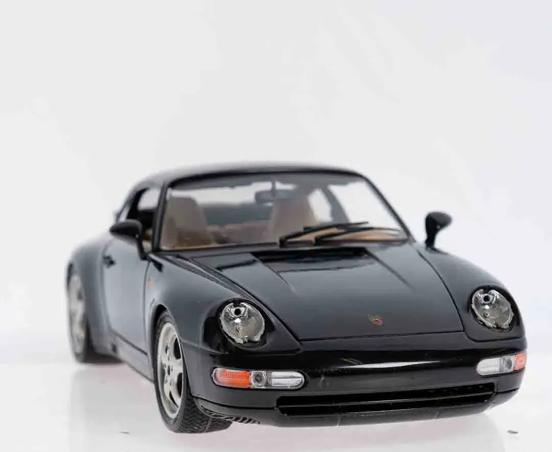 Porsche 911 Carrera (1993) - Bild 2