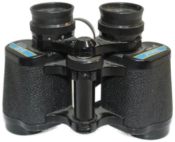 Tasco Fernglas 8x30 mit schwarzer Ledertasche - Bild 3
