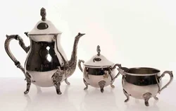 Versilbertes Tee-/Kaffeeservice – 3-teilig – Kanne, Zuckerdose & Milchkanne – barock inspiriert - Bild 2