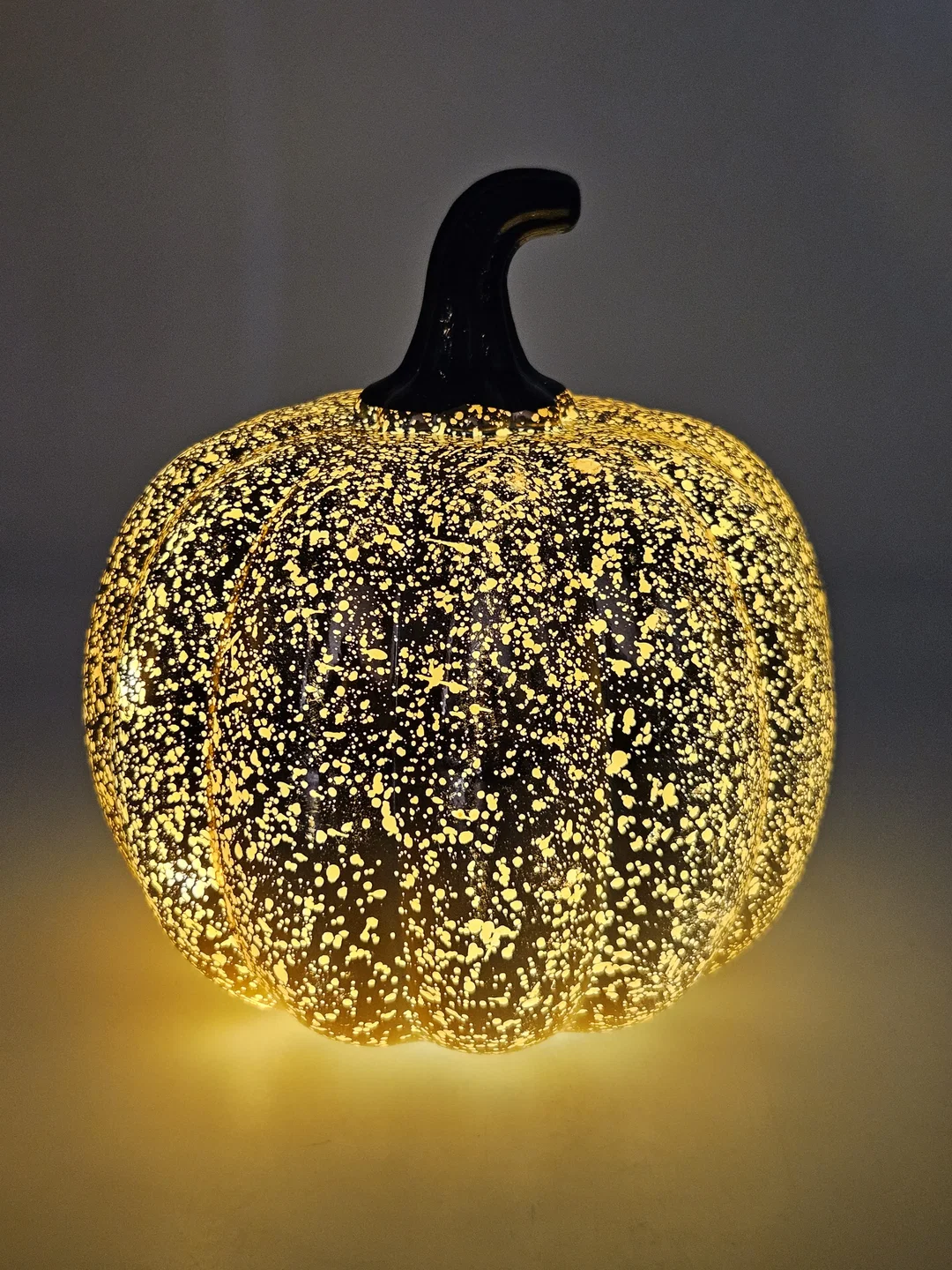 LED-Deko für Halloween "Kürbis gold" – Bild 3