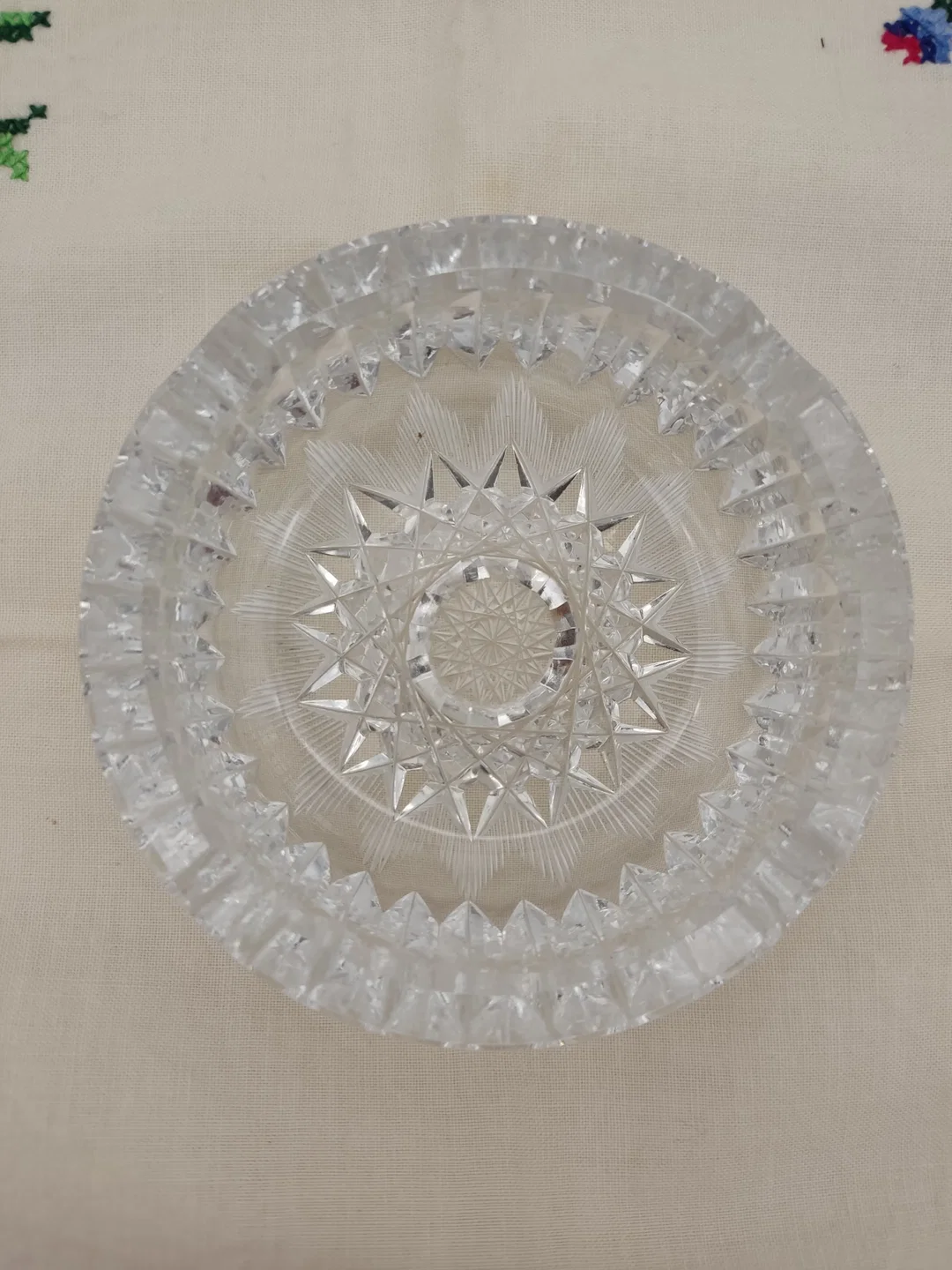 Kleiner Kristallglas Aschenbecher, D / 10 cm – Bild 3