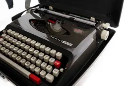 PRIVILEG 440TR Retro Schreibmaschine mit Koffer aus den 1970ern - Bild 5